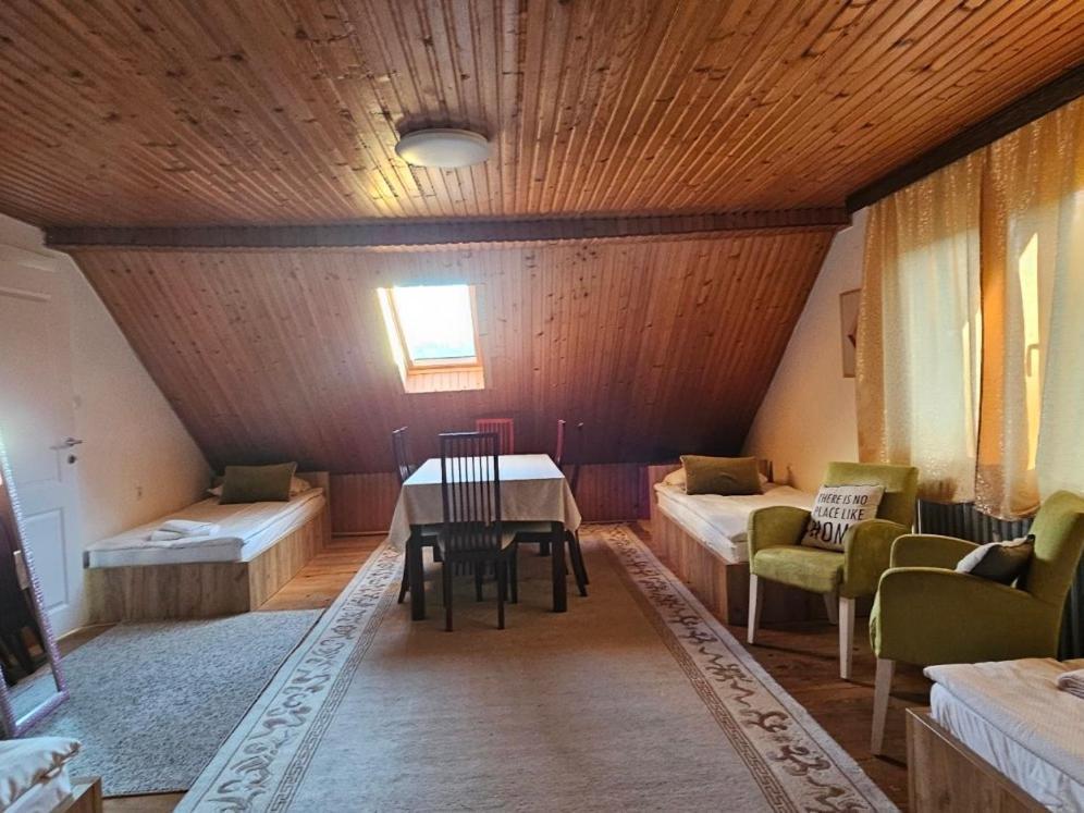 Family Apartment With Garden Sarajevo Eksteriør billede